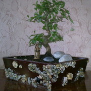 Geya Lee on My World.